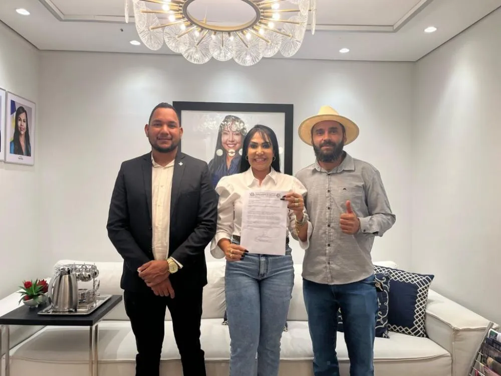 Deputada Janad Valcari vereadores de Araguanã solicitam recursos para o município